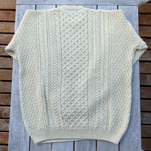 Orvis Men’s Wool Cable Knit Sweater - Picture 4 of 9